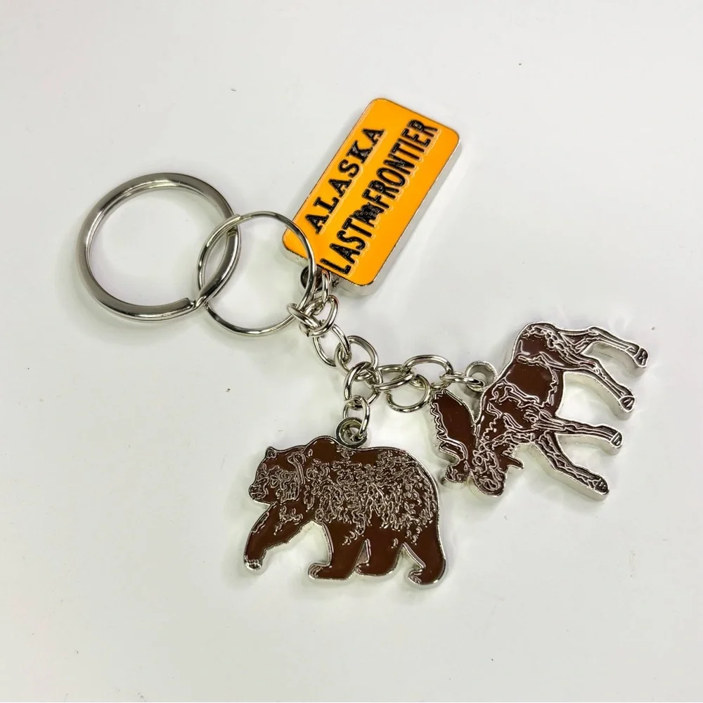 Alaska Last Frontier Keychain with Bear and Moose Charms, [4.25” x 2”] NWOT